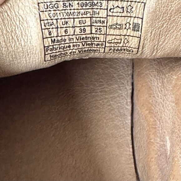 UGG Slip-On Sneakers Soleda Exotic Black Cow Hair M1096943 Women's Sz 8 *READ* - Picture 8 of 8